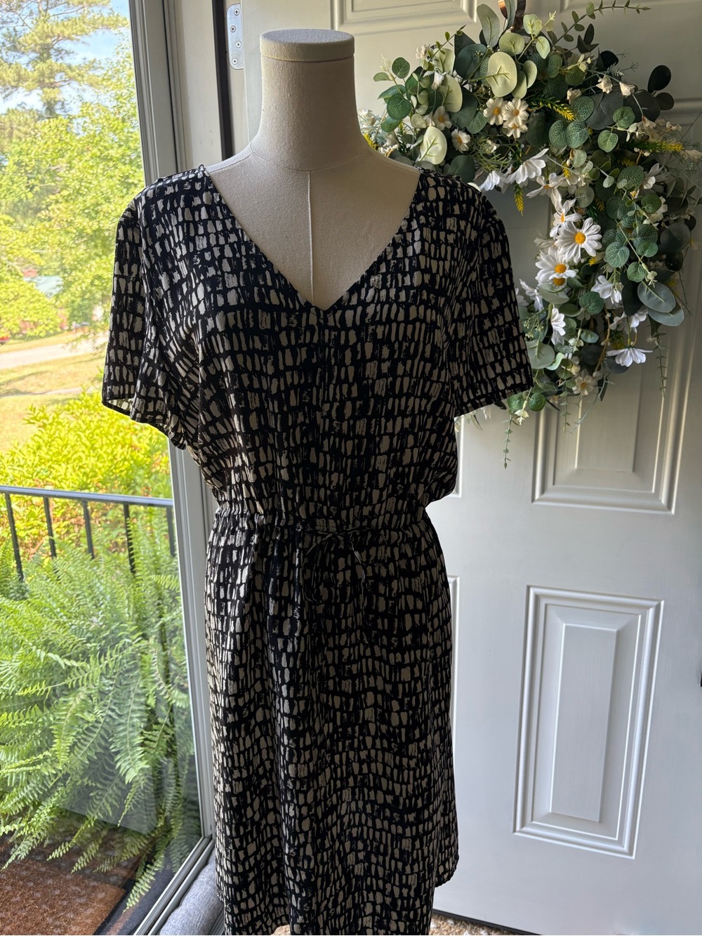 Eileen Fisher 100% Silk Black and Cream Printed V-Neck Midi Dress